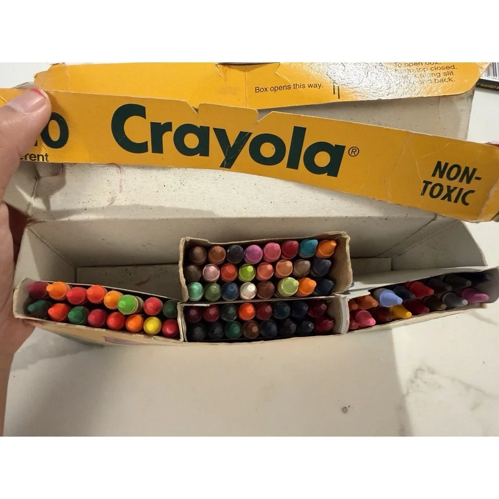 Vintage Crayola 96 99 Retired Crayons Binney Smith Dandelion Indian Red Thistle